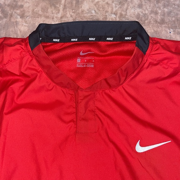 Nike Women's Short-Sleeve Softball Windshirt - Picture 2 of 9